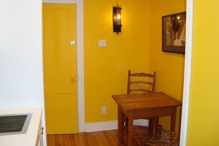 Room 42 of 64