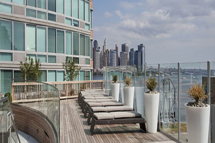 Sundeck 32 of 35