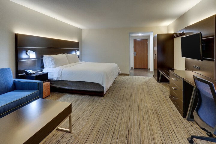 Room 42 of 67
