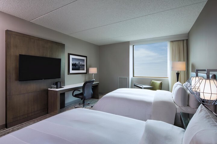 Room 16 of 36