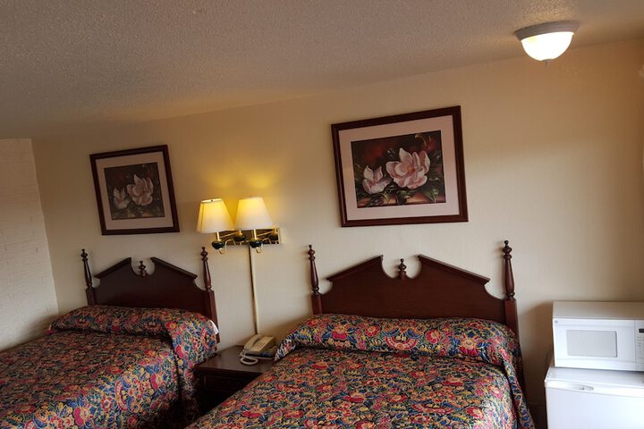 Room 21 of 35