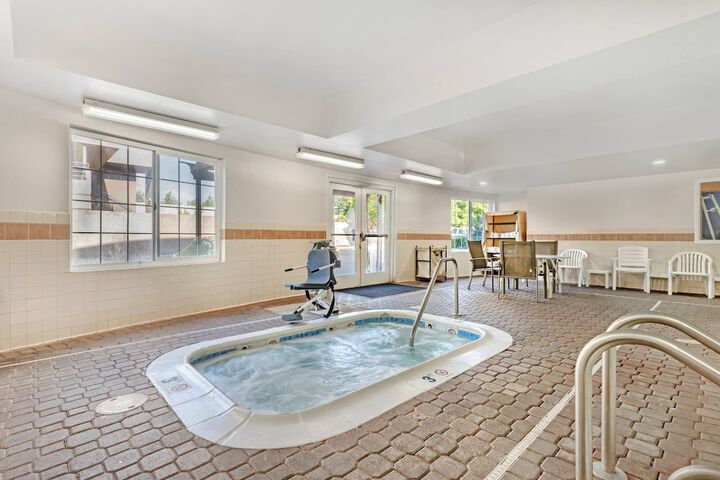 Comfort Inn & Suites Sacramento - University Area