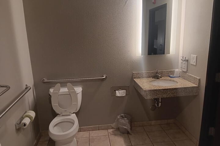 Comfort Inn & Suites Miami - Route 66