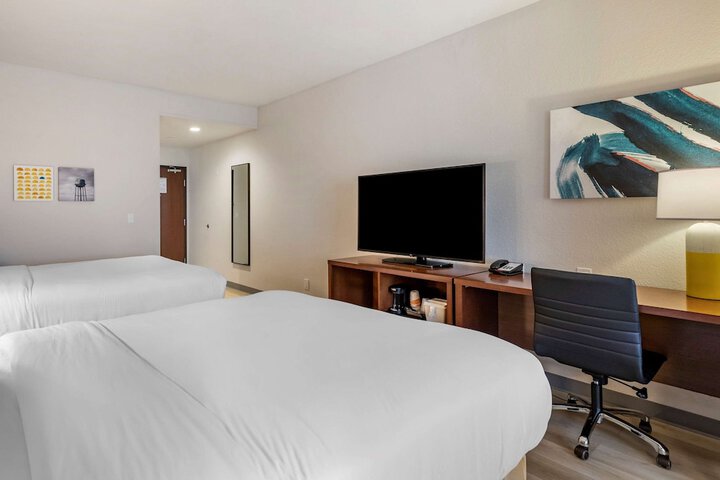 Room 11 of 31