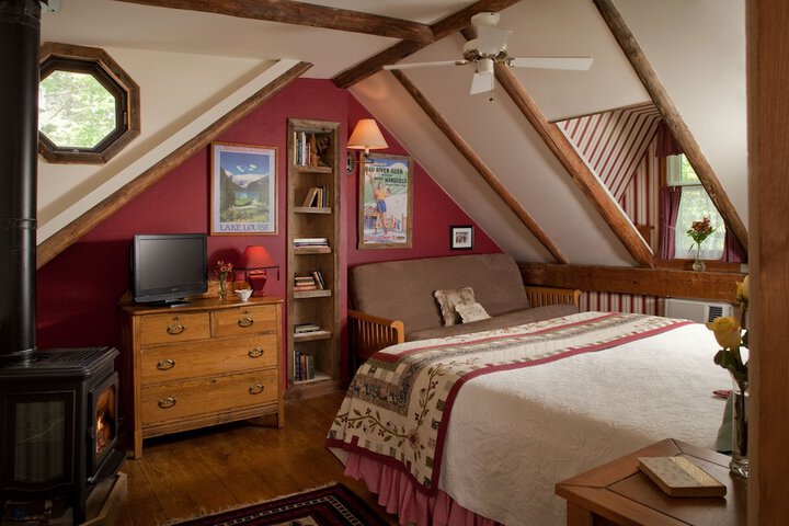 Room 35 of 74
