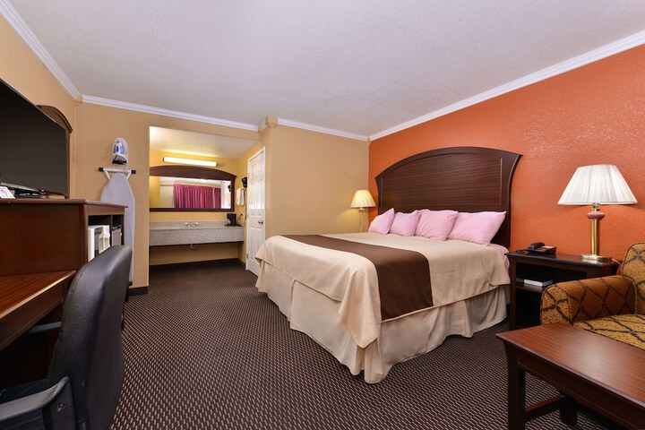 Room 20 of 24