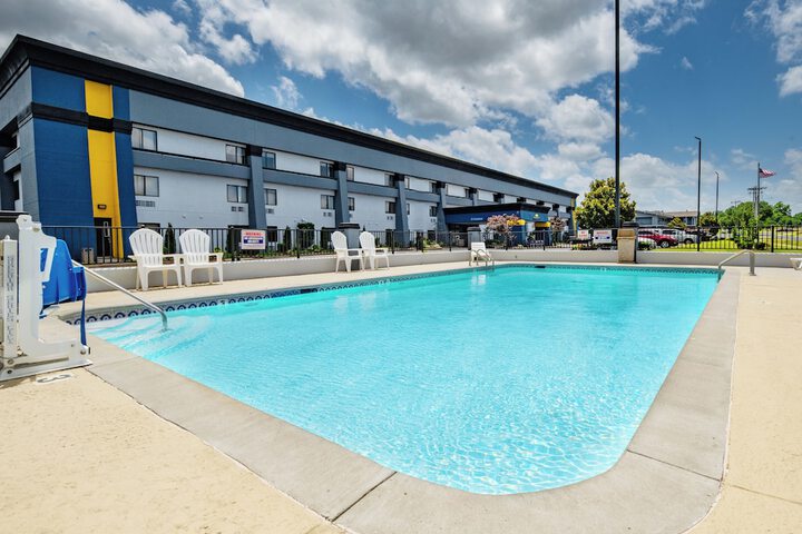 Pool 9 of 52