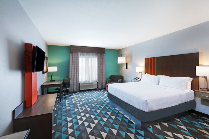 Room 20 of 33