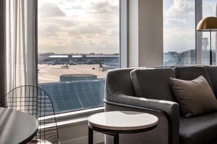 Sheraton Gateway Hotel in Toronto International Airport