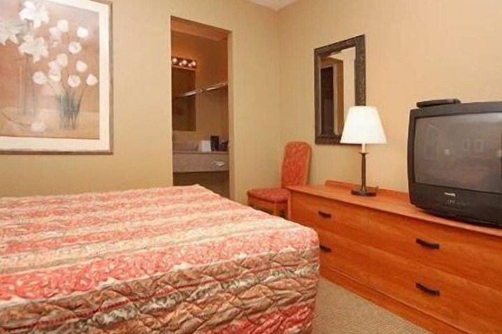 Room 16 of 41