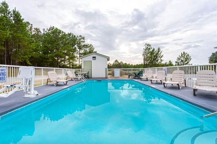 Pool 3 of 14