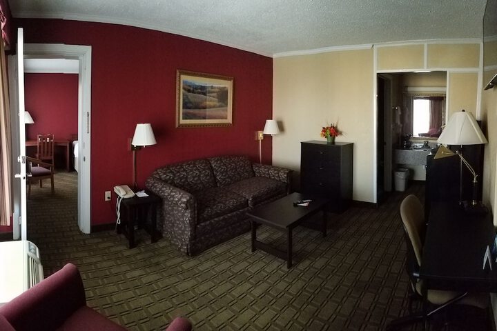 Room 18 of 36