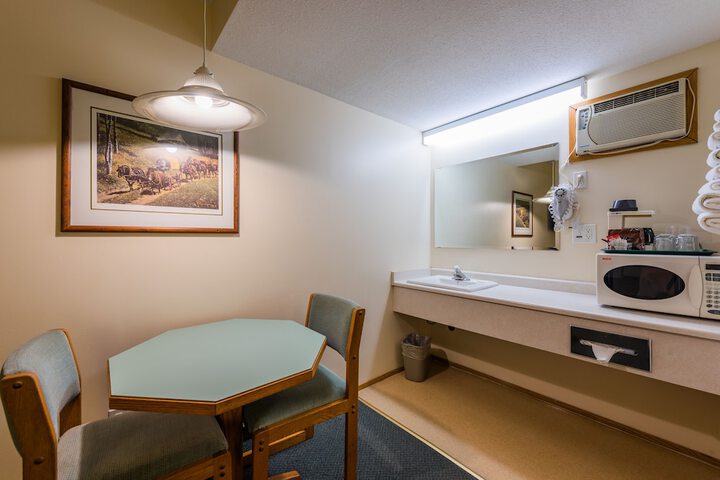 Room 48 of 61