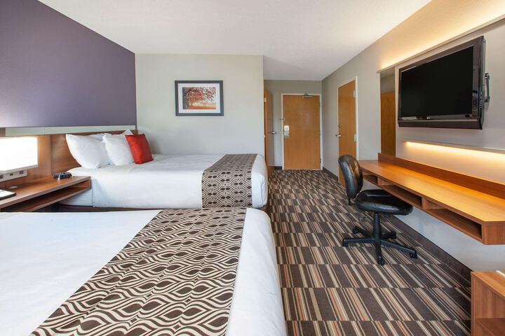 Room 15 of 25