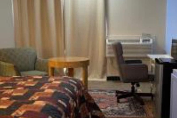 Room 9 of 22