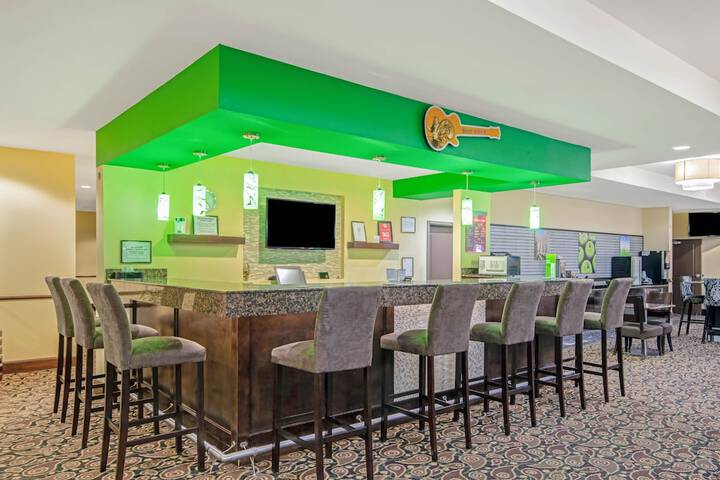 Hotel Interior 9 of 34