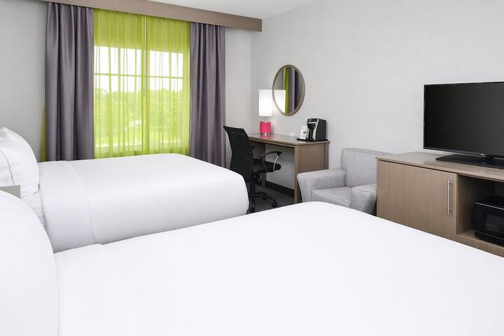 Holiday Inn Express & Suites Shippensburg by IHG