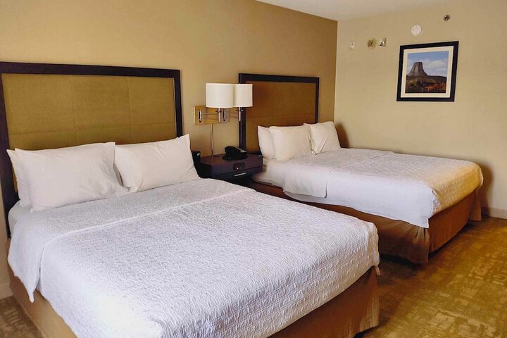 Summit Suites