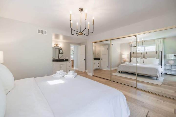 at Marbella Lane - Cozy Modern Home w / Relaxing Design & Pool
