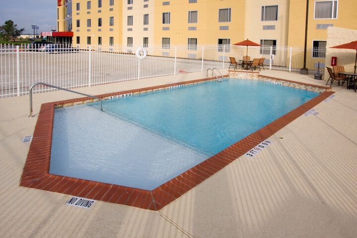Pool 2 of 16