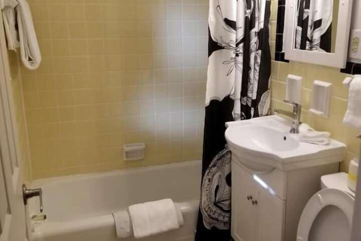 Room 14 of 53