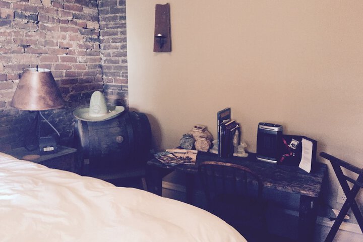 Room 19 of 34