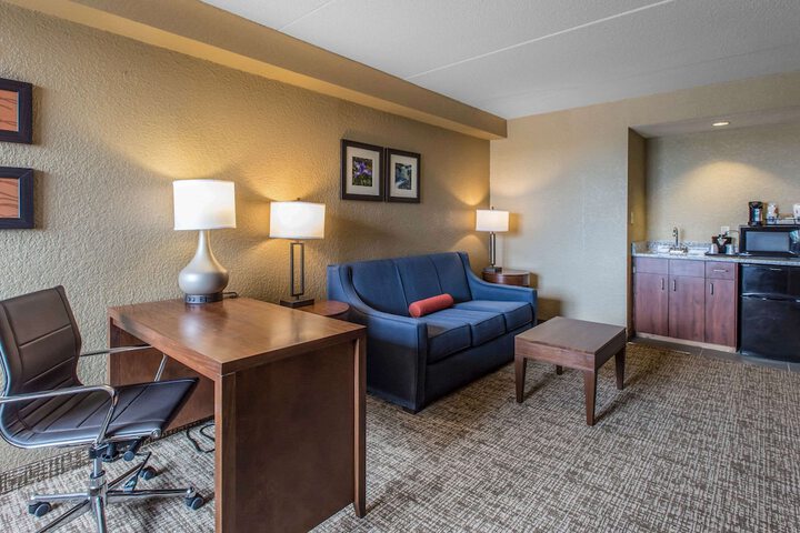 Room 15 of 27