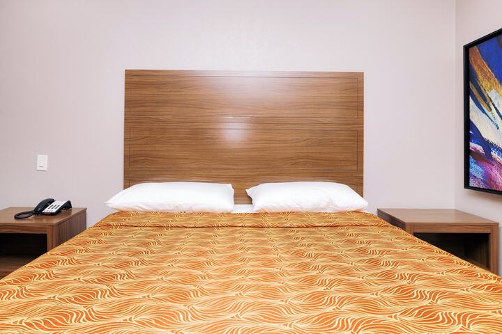 Palace Inn I10East & John Ralston