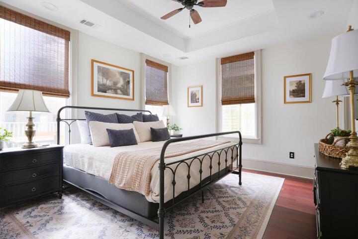 111 Waldburg street Beautifully Renovated Historic 5 bedroom 5 bath