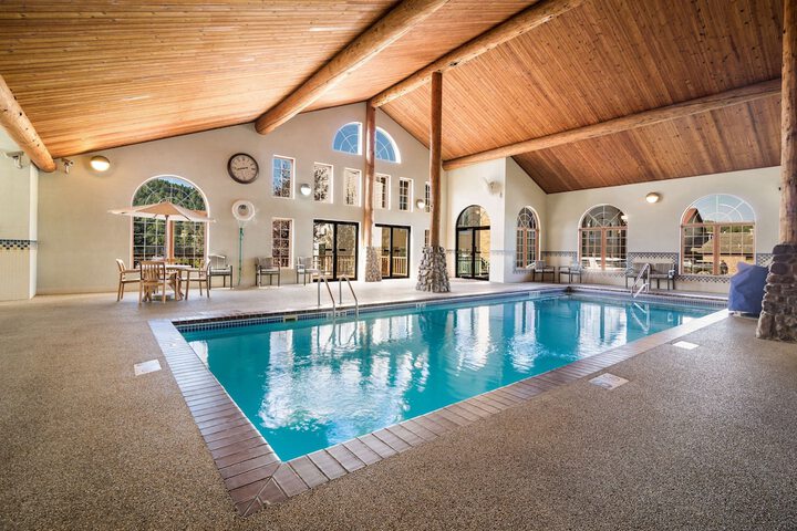 Best Western Golden Spike Inn & Suites