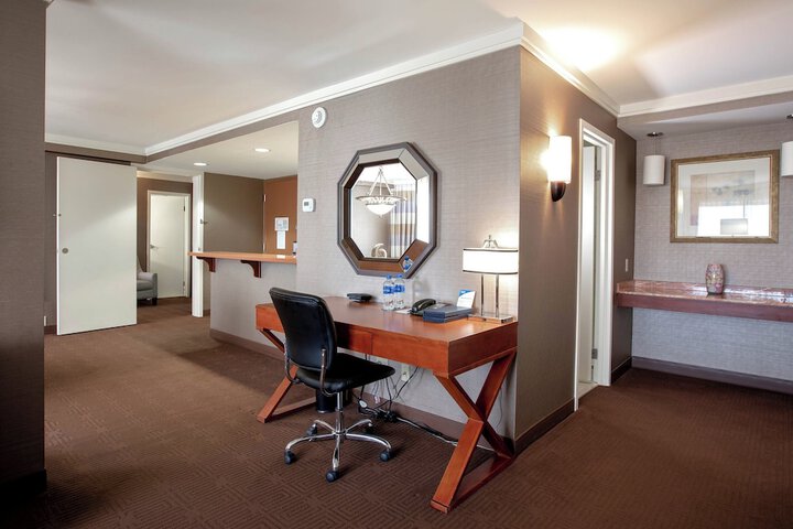 Sheraton Niagara Falls