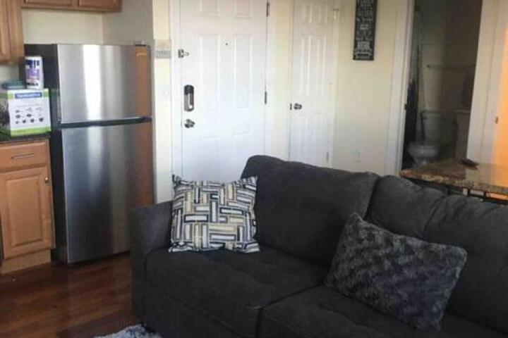 Lovely one bedroom with free parking