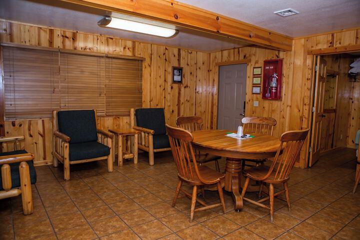 Montauk Lodge