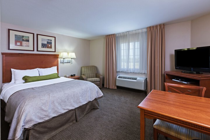 Room 12 of 27