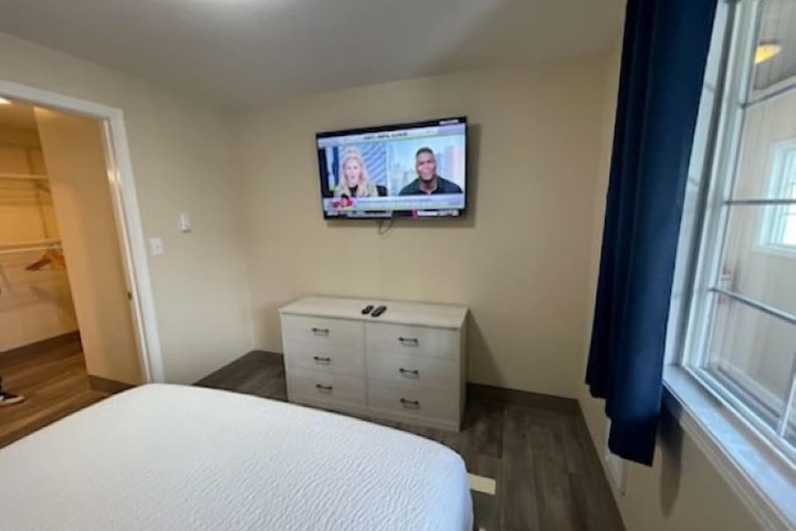 Room 100 of 179