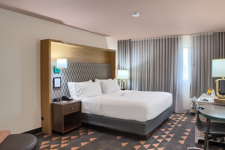 Room 52 of 72