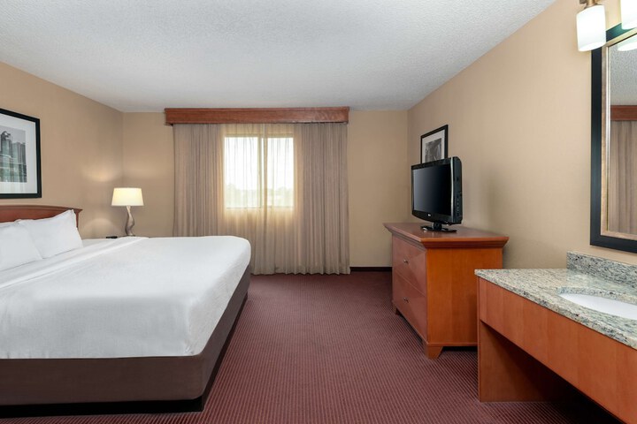 Room 34 of 72