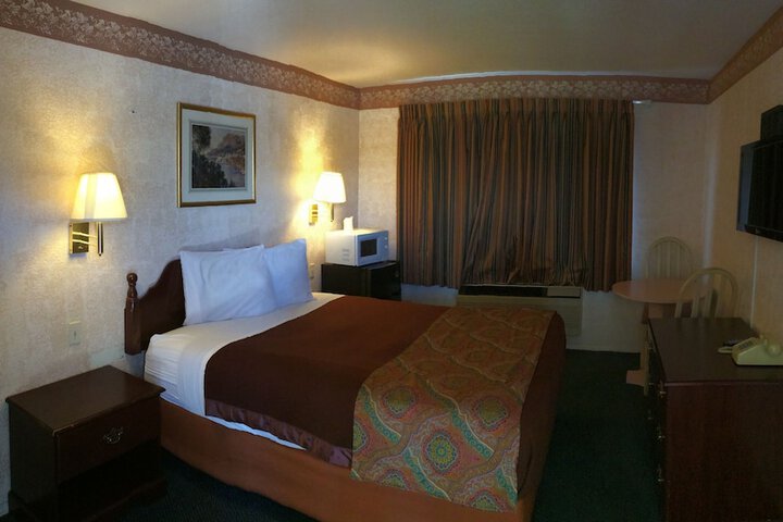 Room 5 of 29