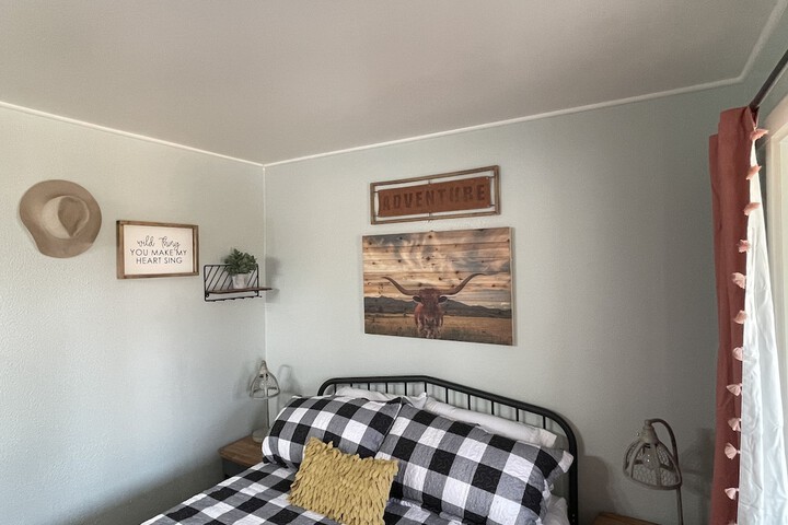Room 18 of 35