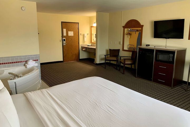 Room 18 of 24