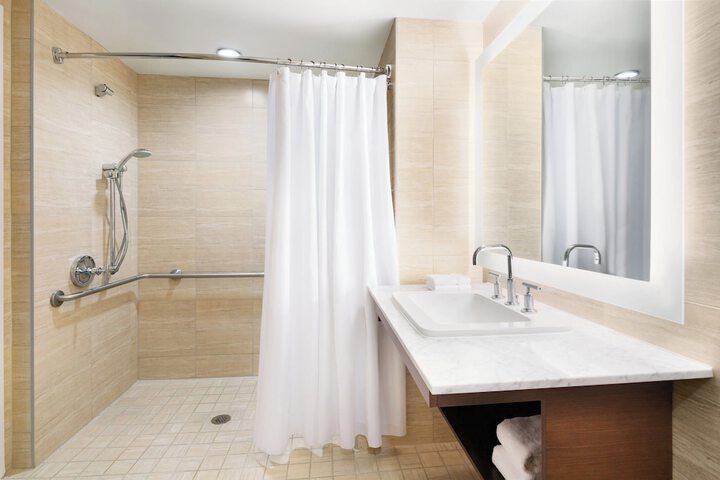 The Westin Wall Centre Vancouver Airport