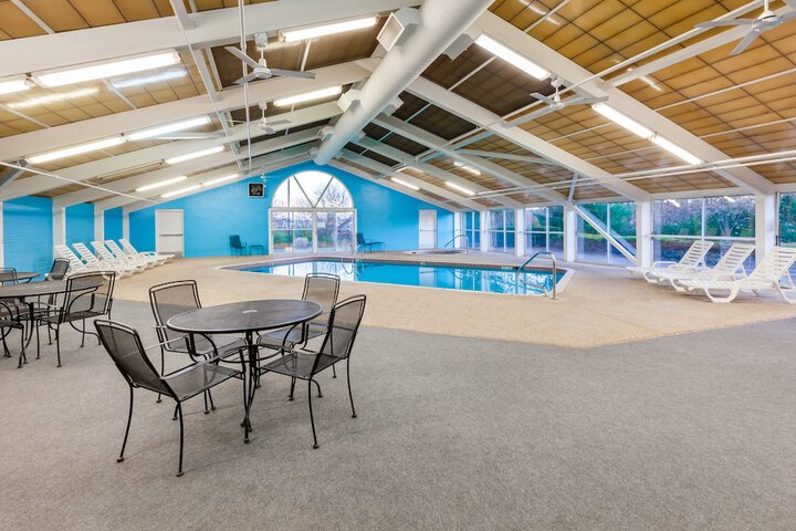 Wingate by Wyndham Canton / Hall of Fame