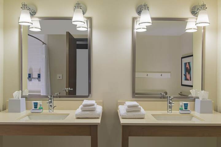 Four Points by Sheraton Midland