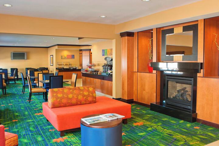 Fairfield Inn & Suites by Marriott Champaign