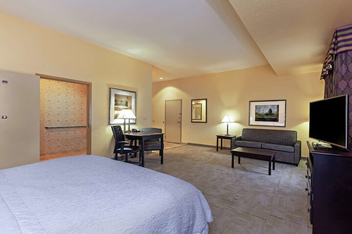 Hampton Inn & Suites Tulsa North / Owasso