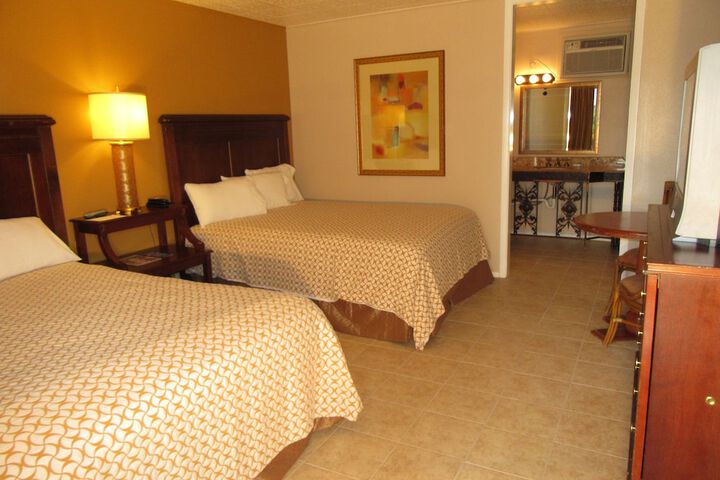 Room 20 of 32