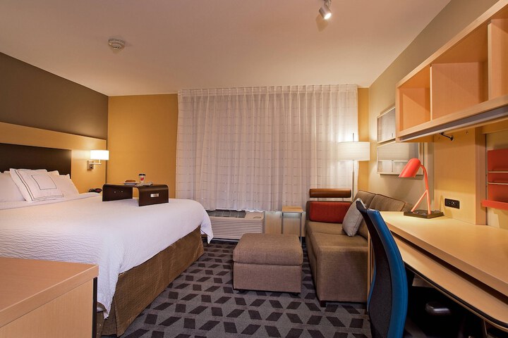 Room 16 of 24