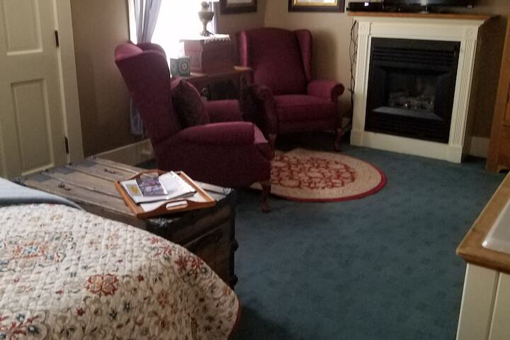 Room 37 of 65