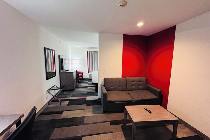 Room 19 of 27