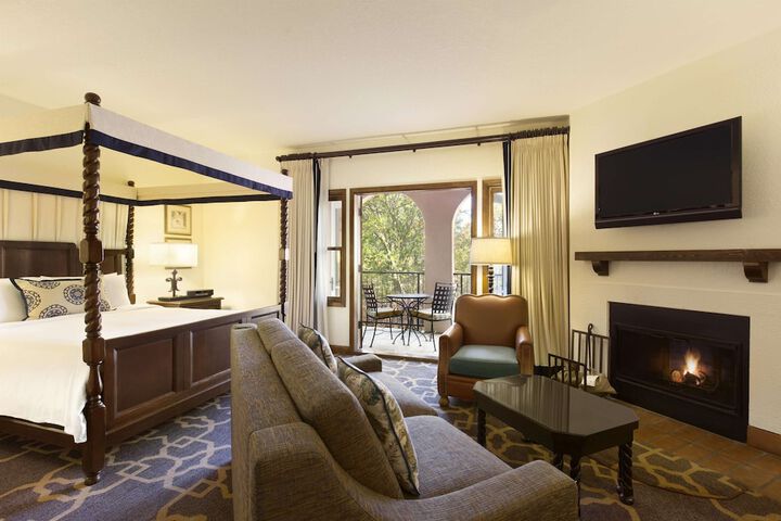 Room 40 of 172